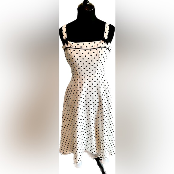 Stop Staring Dresses & Skirts - Adorable Dress-Small- White with Black Polka Dots & Bow-Great Preowned Condition